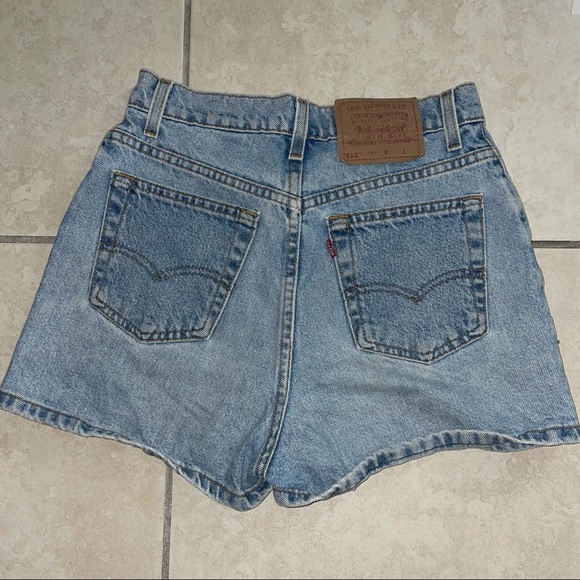 levi’s - Picture 2 of 3